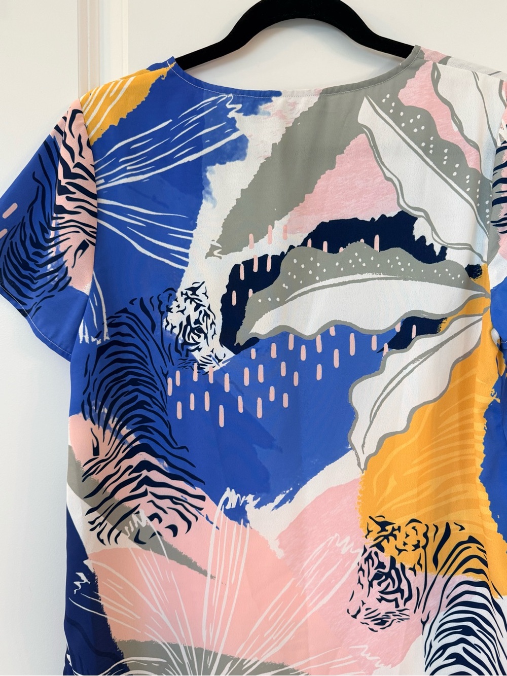 MINKPINK Blue Maximalist/Abstract Tropical Tiger Print Short Sleeve Dress (M) - Picture 5 of 5